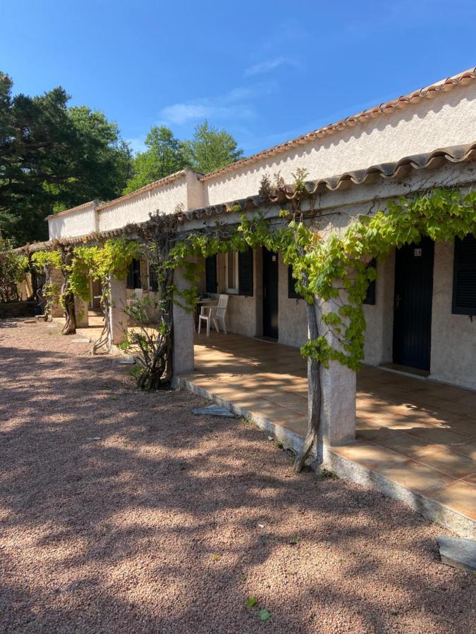 Les Lodges De La Plage U Dragulinu 萨利索伦泽哈 外观 照片