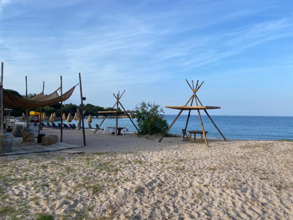 Les Lodges De La Plage U Dragulinu 萨利索伦泽哈 外观 照片