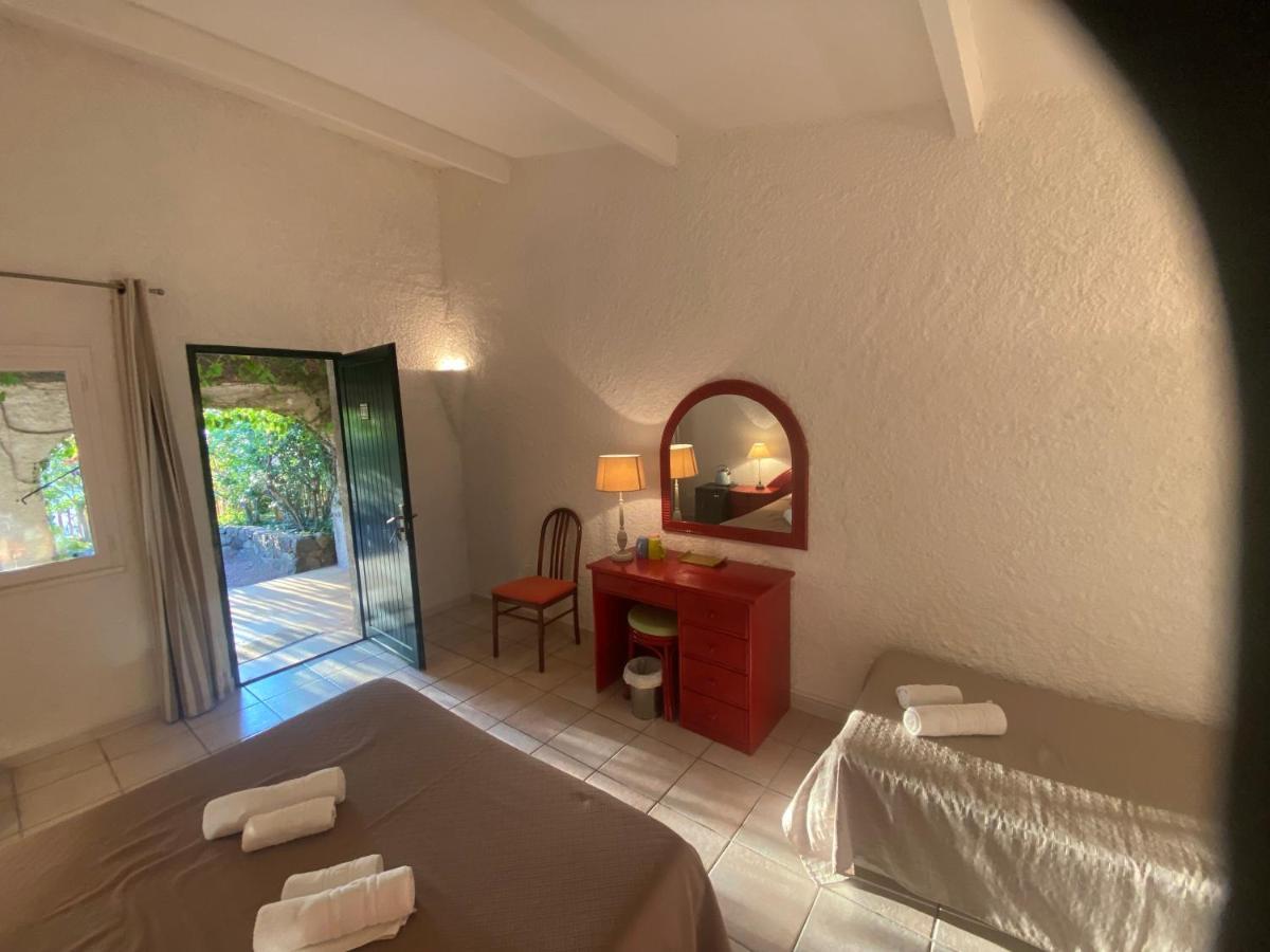Les Lodges De La Plage U Dragulinu 萨利索伦泽哈 外观 照片