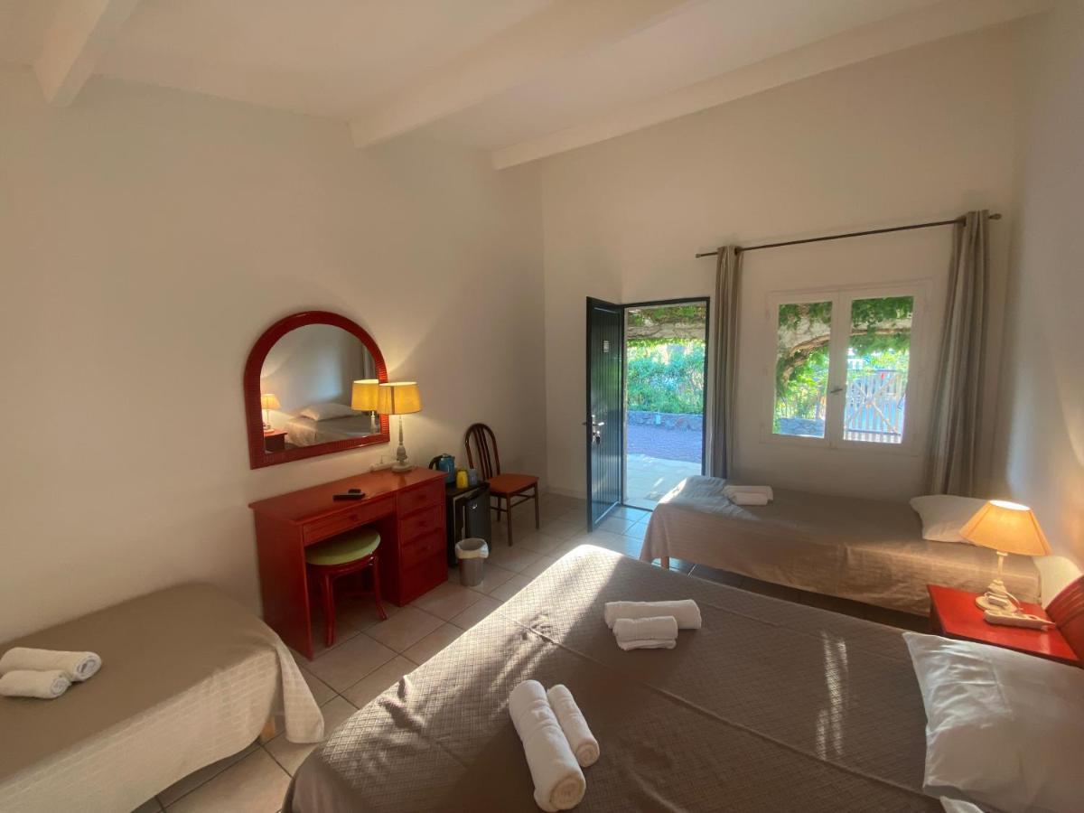 Les Lodges De La Plage U Dragulinu 萨利索伦泽哈 外观 照片
