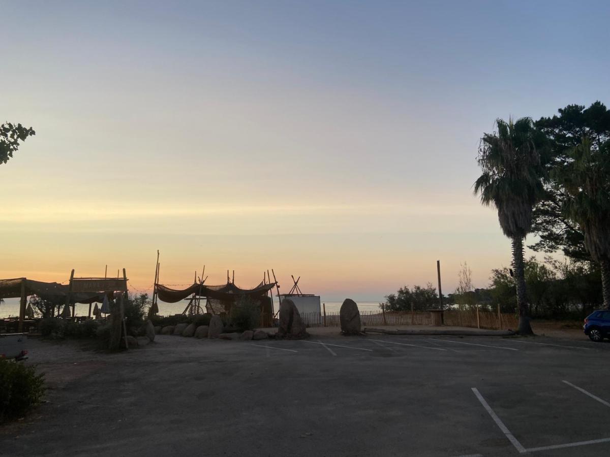 Les Lodges De La Plage U Dragulinu 萨利索伦泽哈 外观 照片